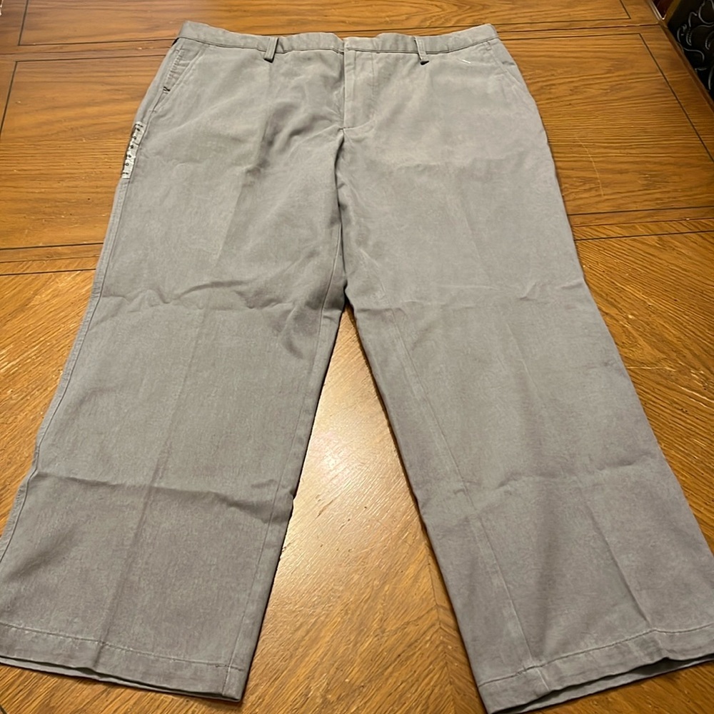 NWT Dockers gray plush twill flat front classic fit no wrinkle pants 38x30